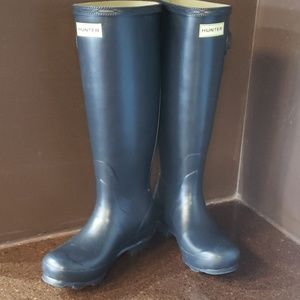 Navy Blue Norris Feild Hunter Boots